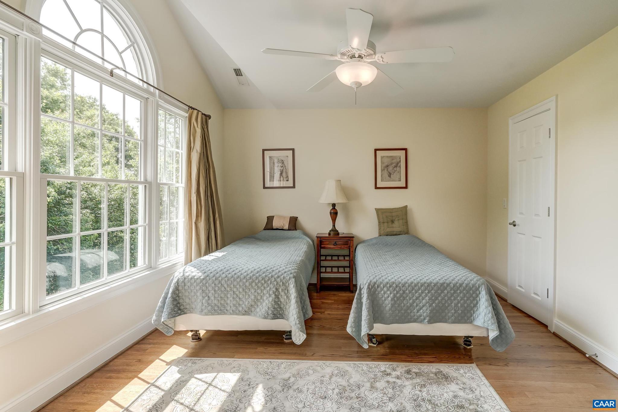 FOXCHASE - Residential