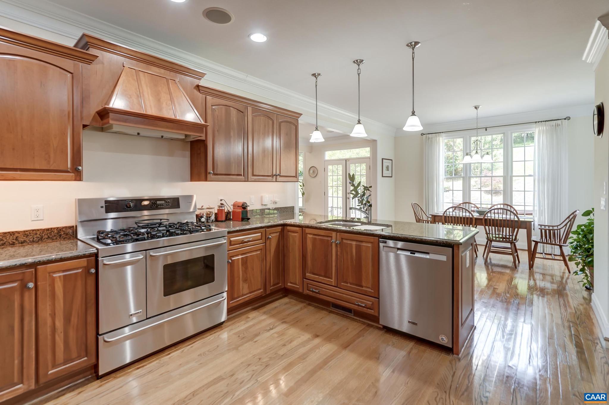 FOXCHASE - Residential