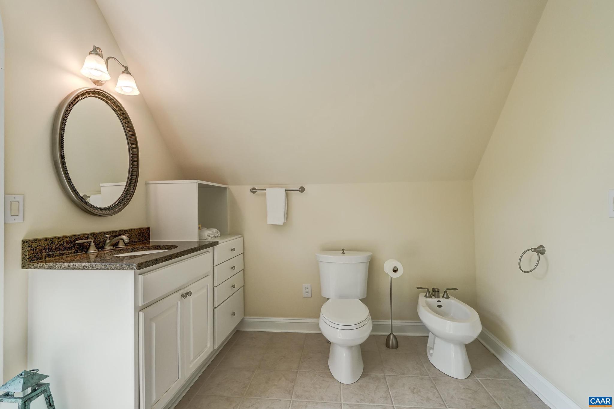 FOXCHASE - Residential