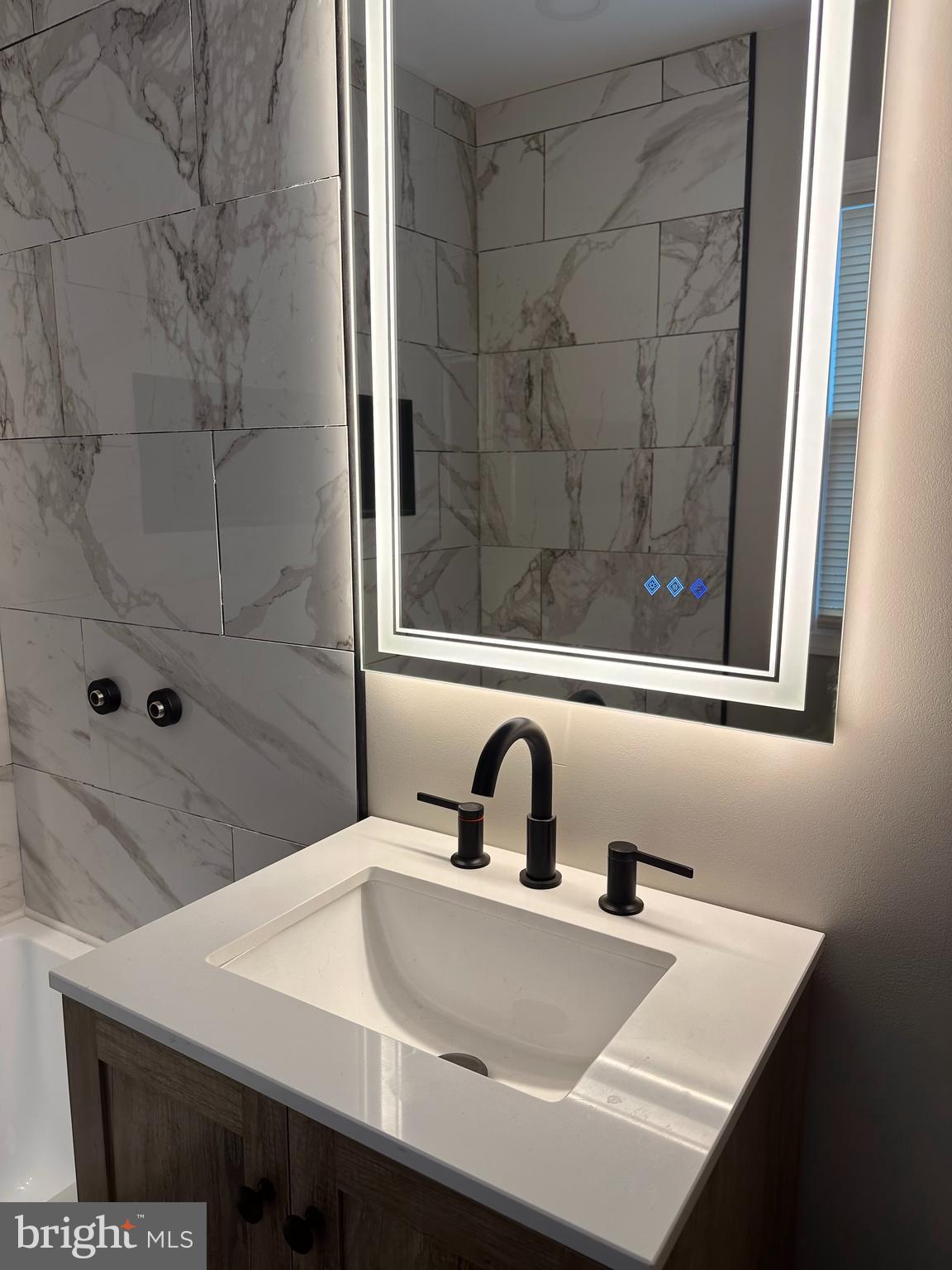 CAPITOL VIEW - Residential Lease