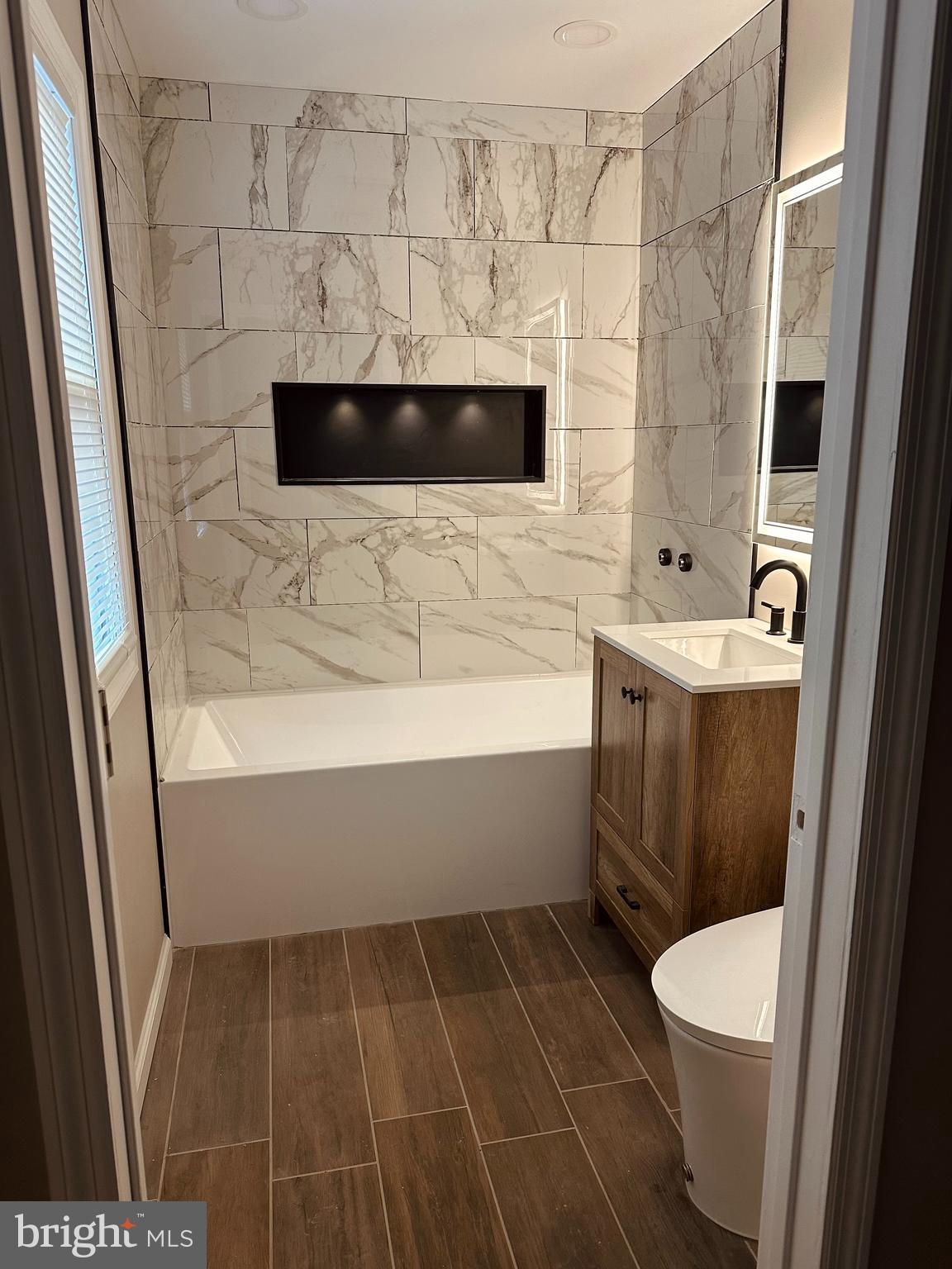 CAPITOL VIEW - Residential Lease