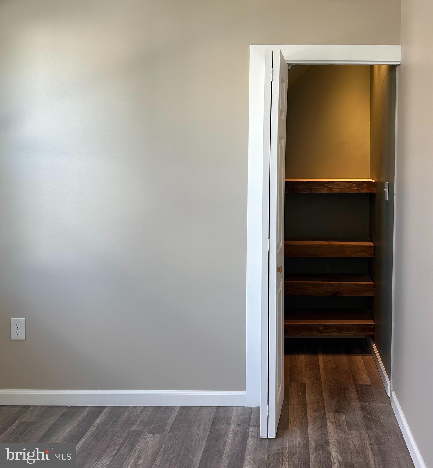 CAPITOL VIEW - Residential Lease