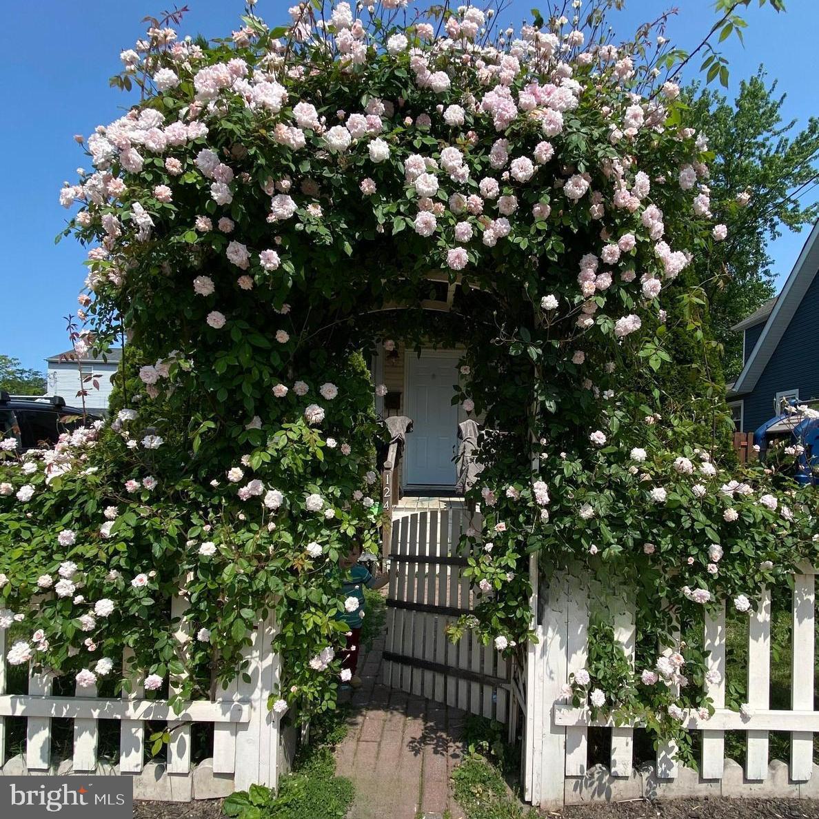 CAPITOL VIEW - Residential Lease