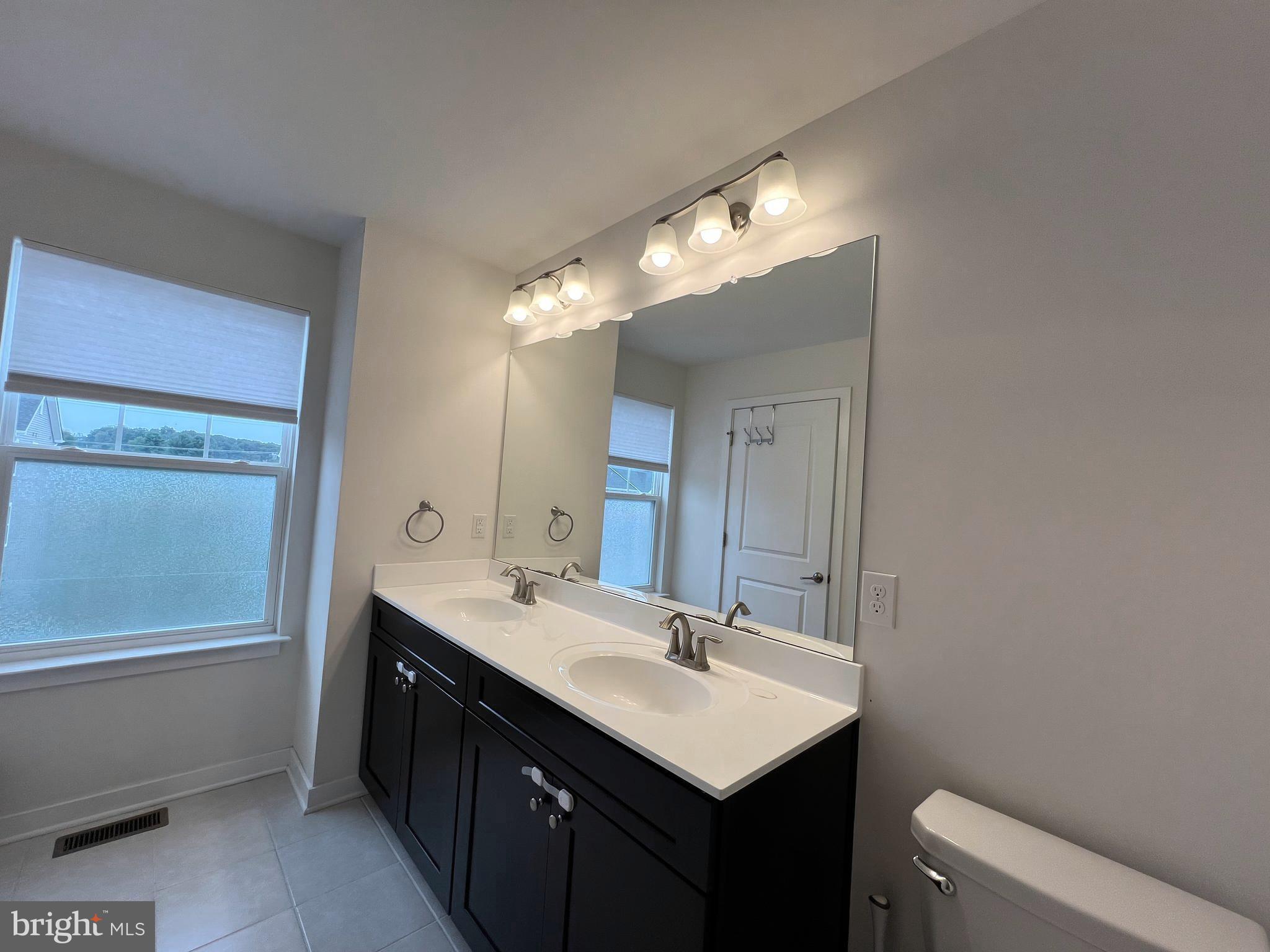 TOWNES AT SHANNON HILL - Residential Lease