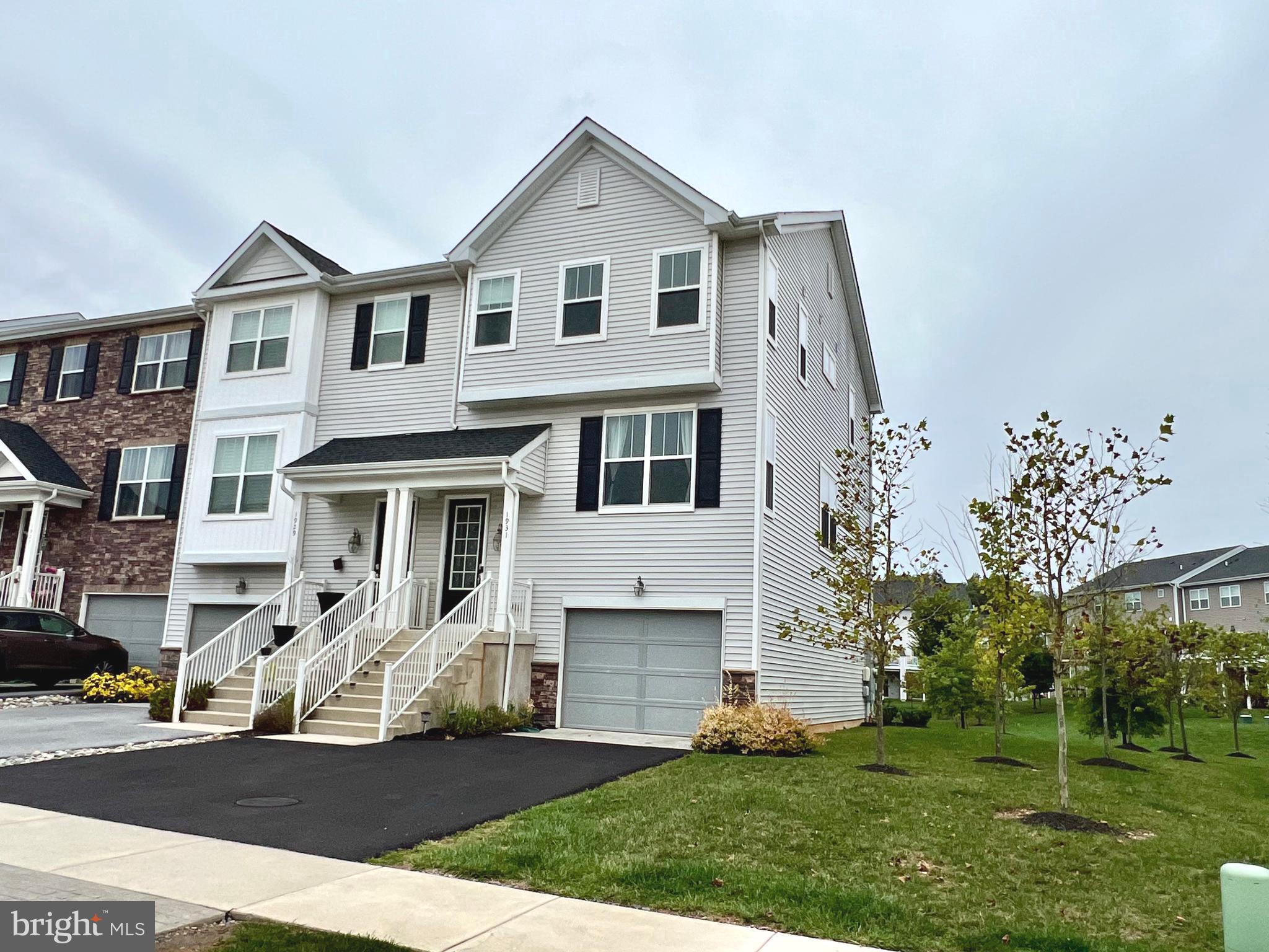 TOWNES AT SHANNON HILL - Residential Lease