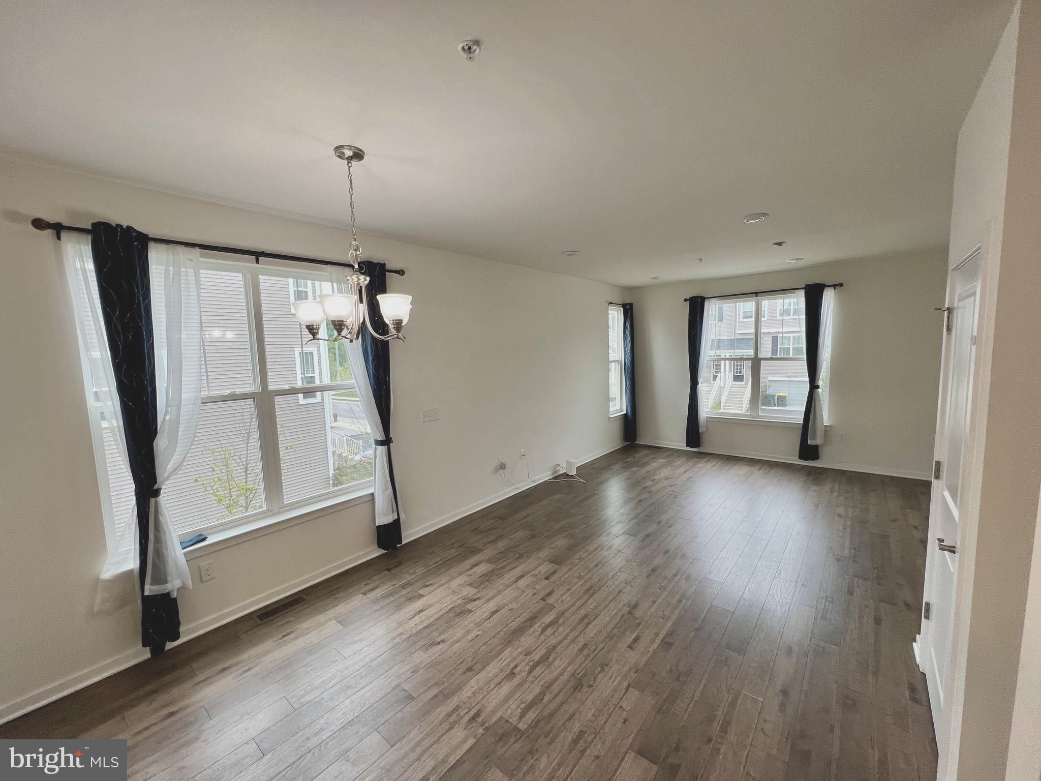 TOWNES AT SHANNON HILL - Residential Lease