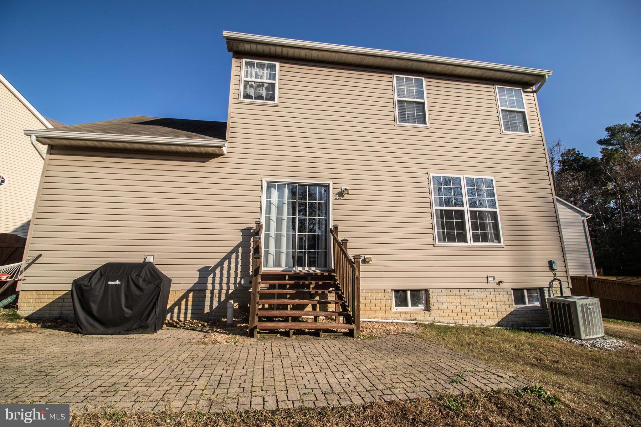 WESTBURY PUB - Residential