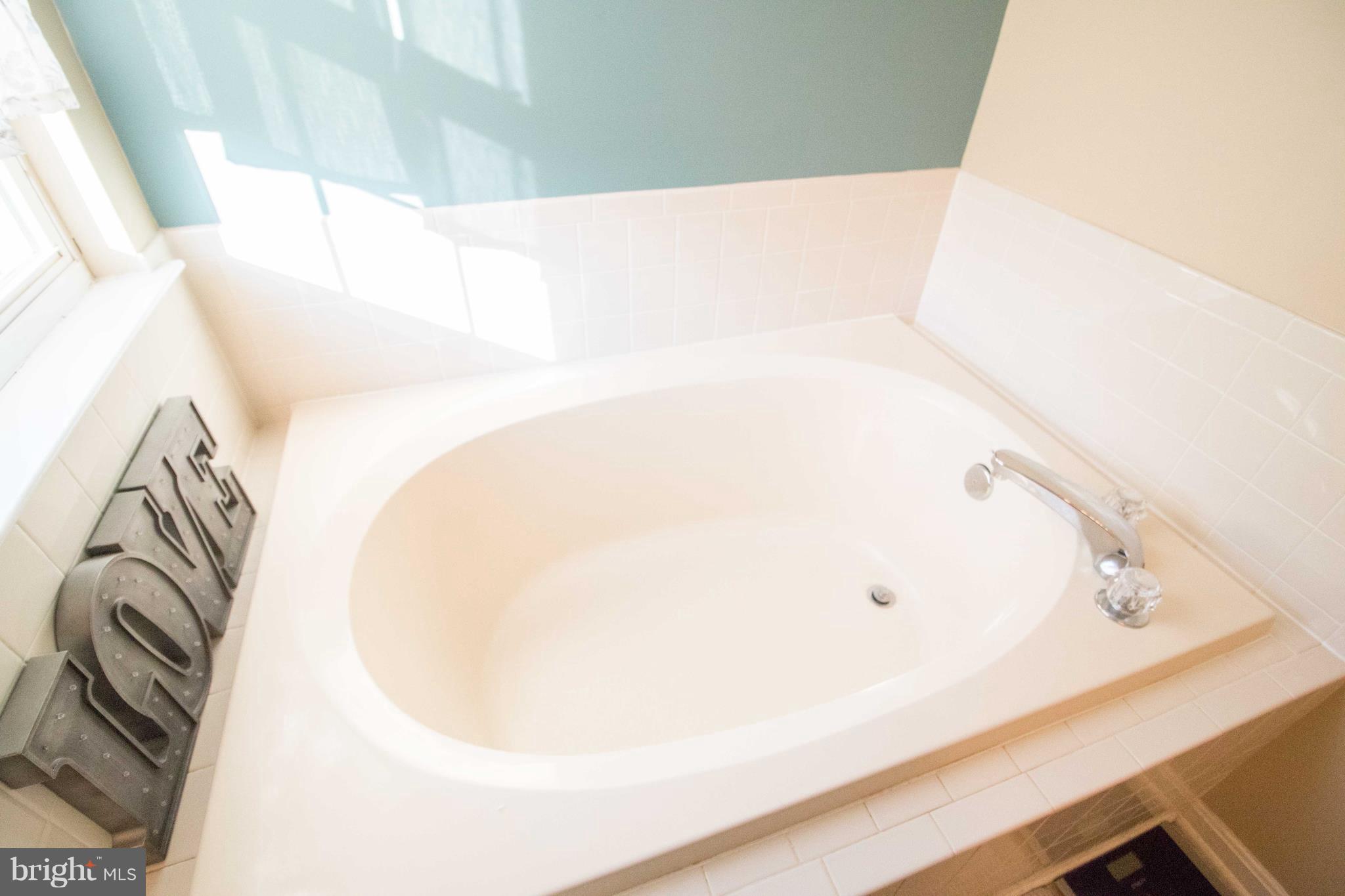 WESTBURY PUB - Residential