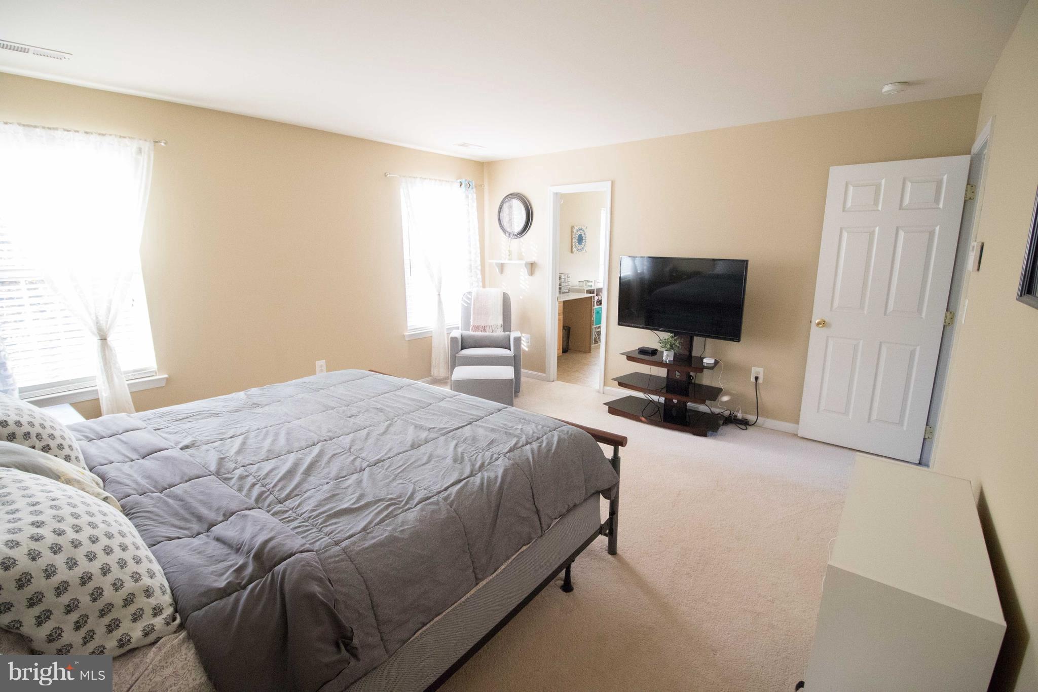 WESTBURY PUB - Residential