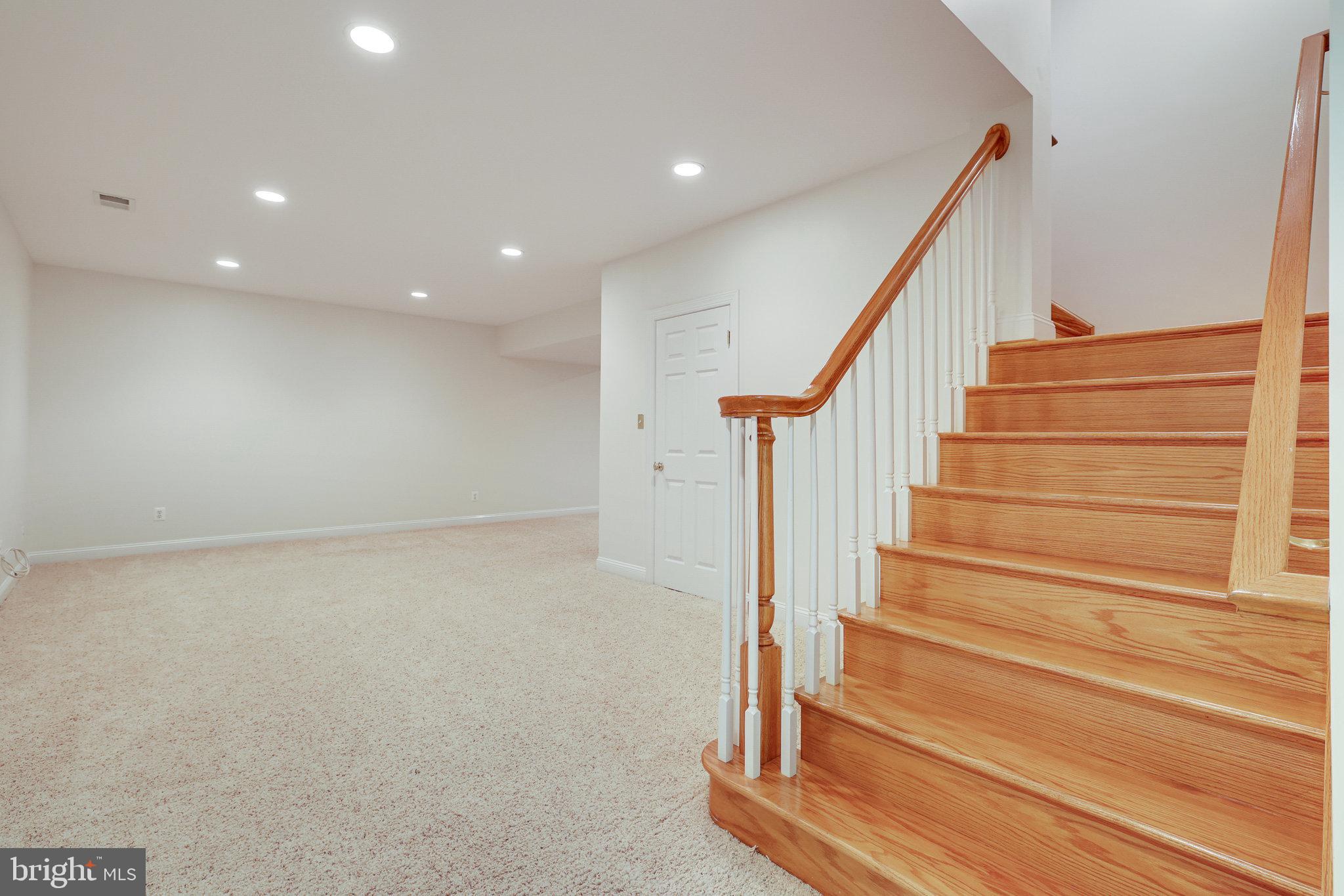 STILL OAKS - Residential