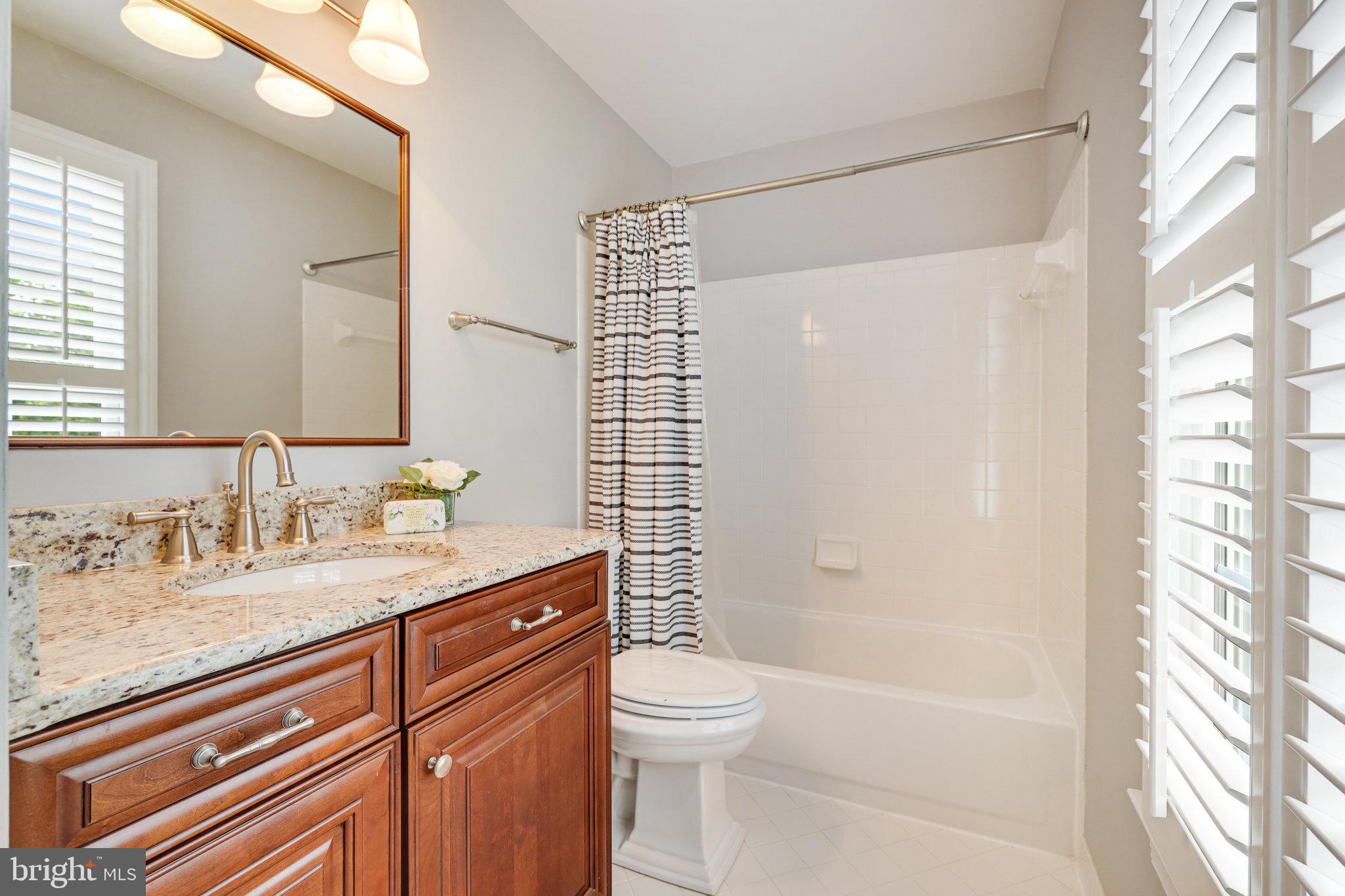 STILL OAKS - Residential