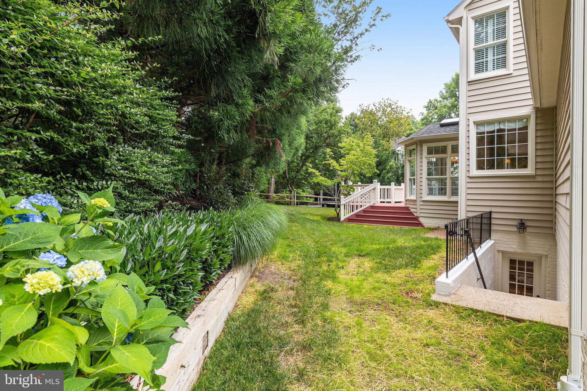 STILL OAKS - Residential