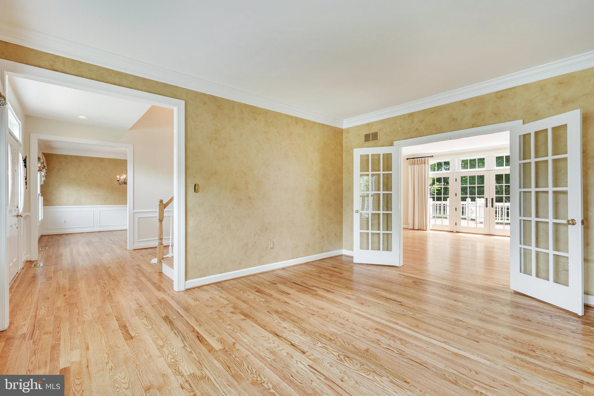 STILL OAKS - Residential