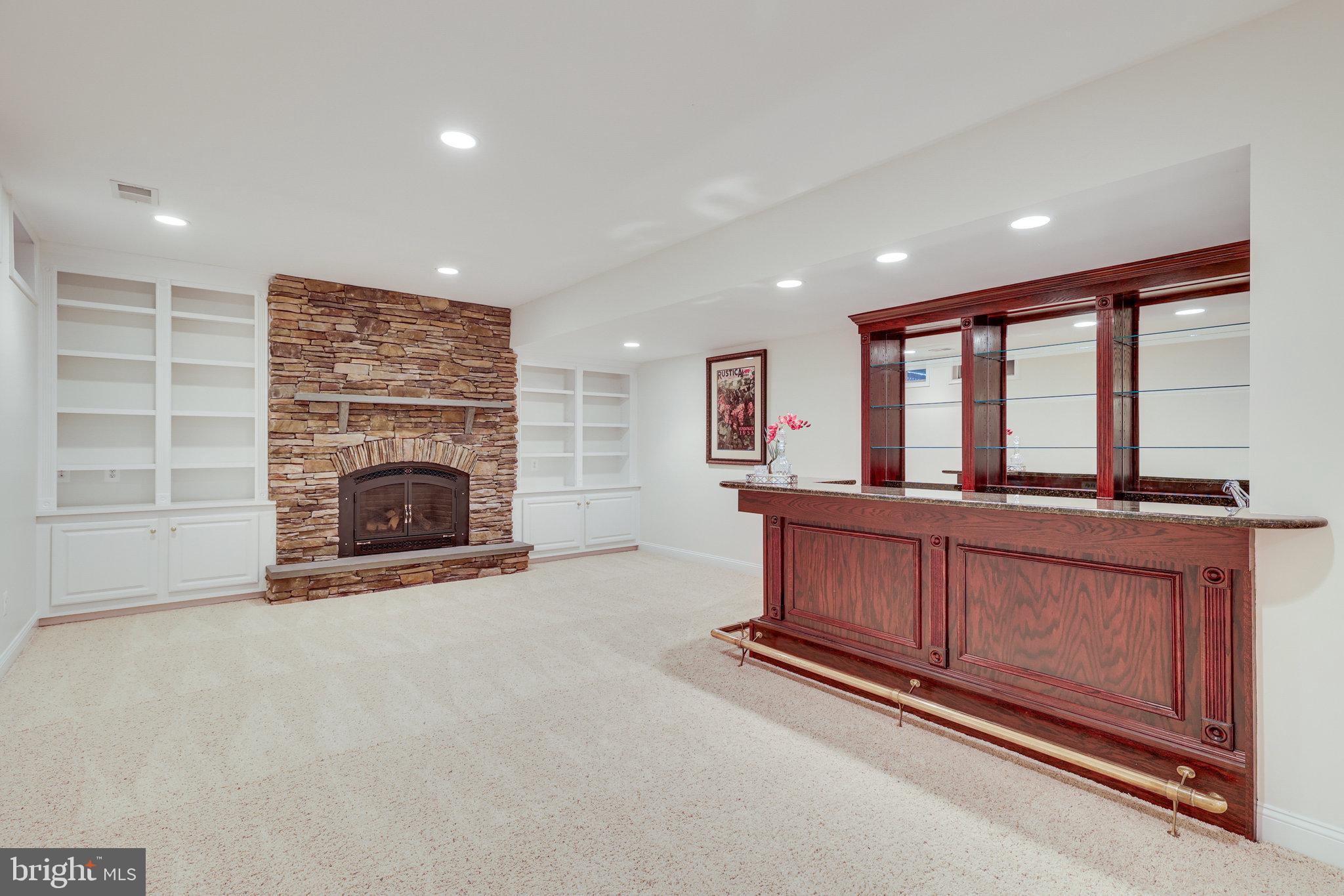 STILL OAKS - Residential