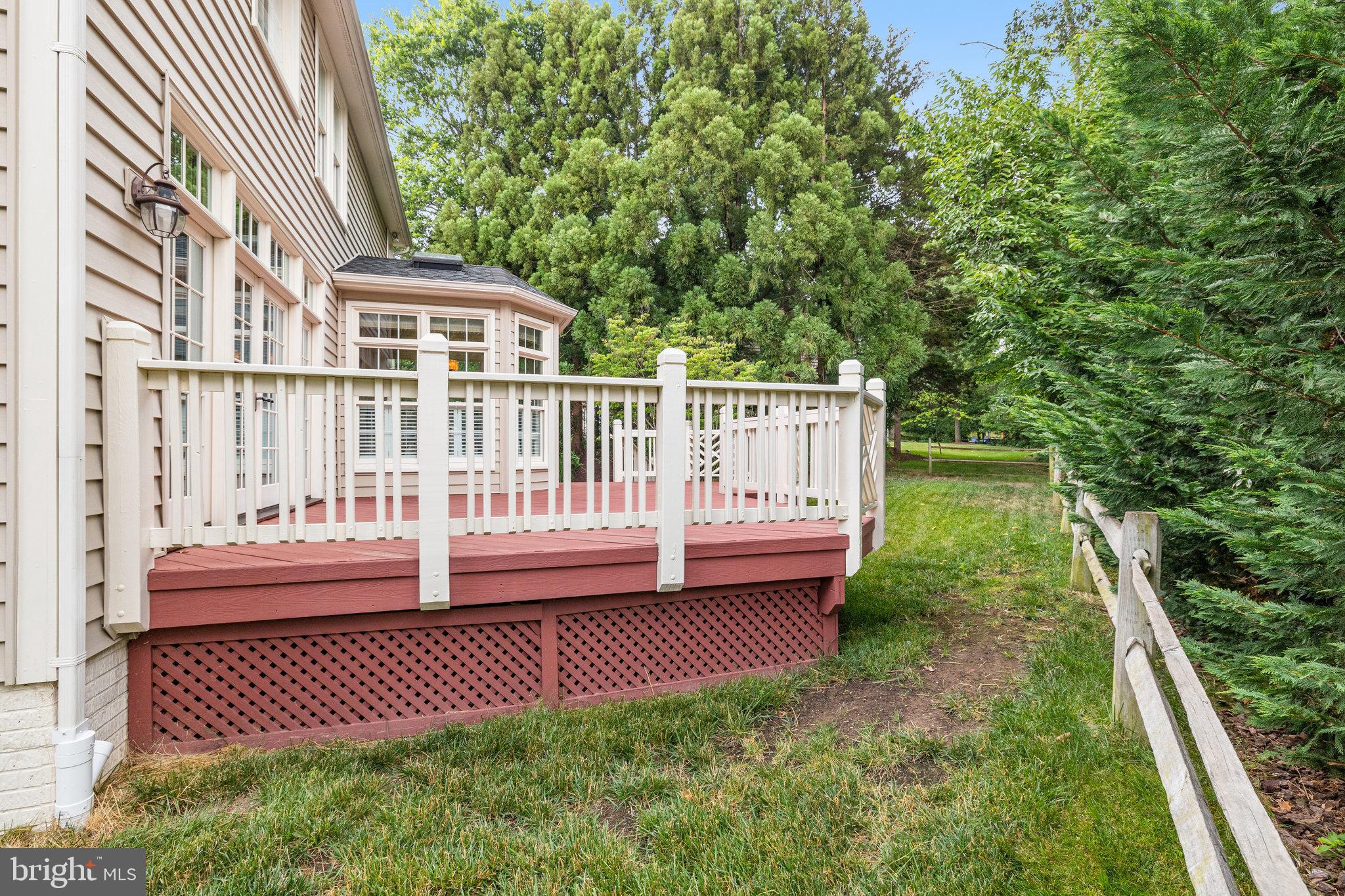 STILL OAKS - Residential