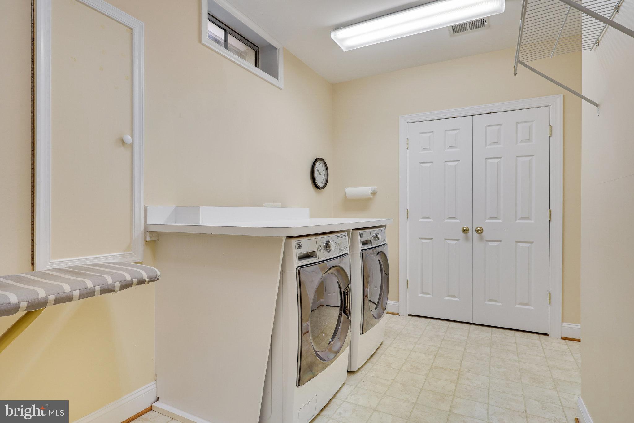 STILL OAKS - Residential