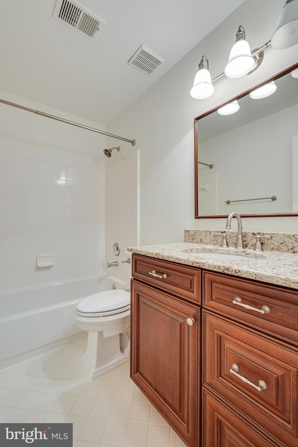 STILL OAKS - Residential