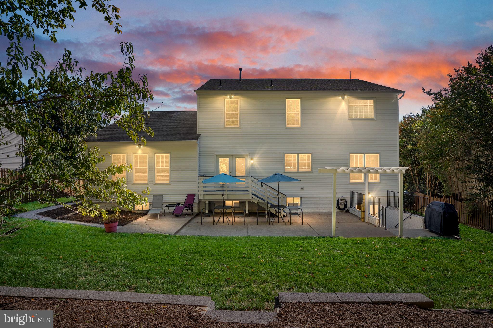 30 CHRISTOPHER WAY