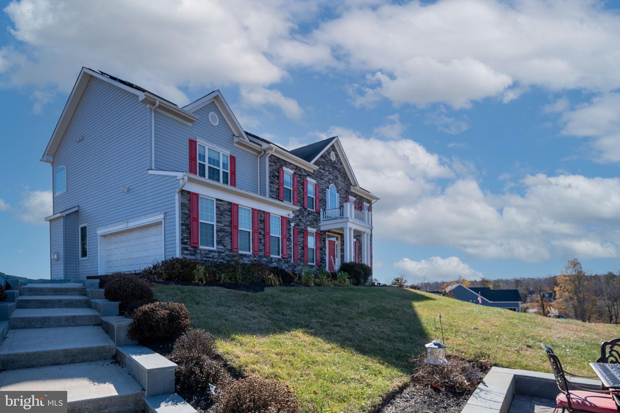 DOVE HILL ESTATES - Residential