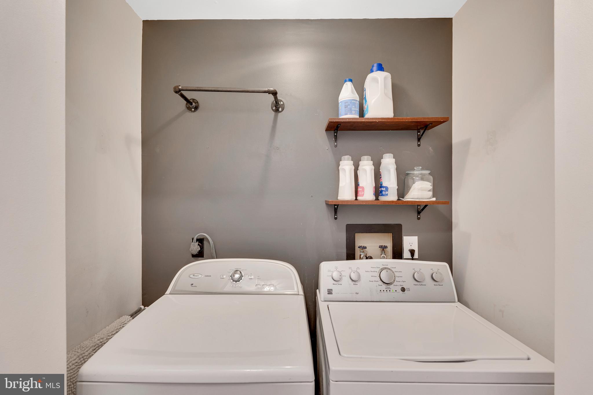 WETHERSFIELD - Residential