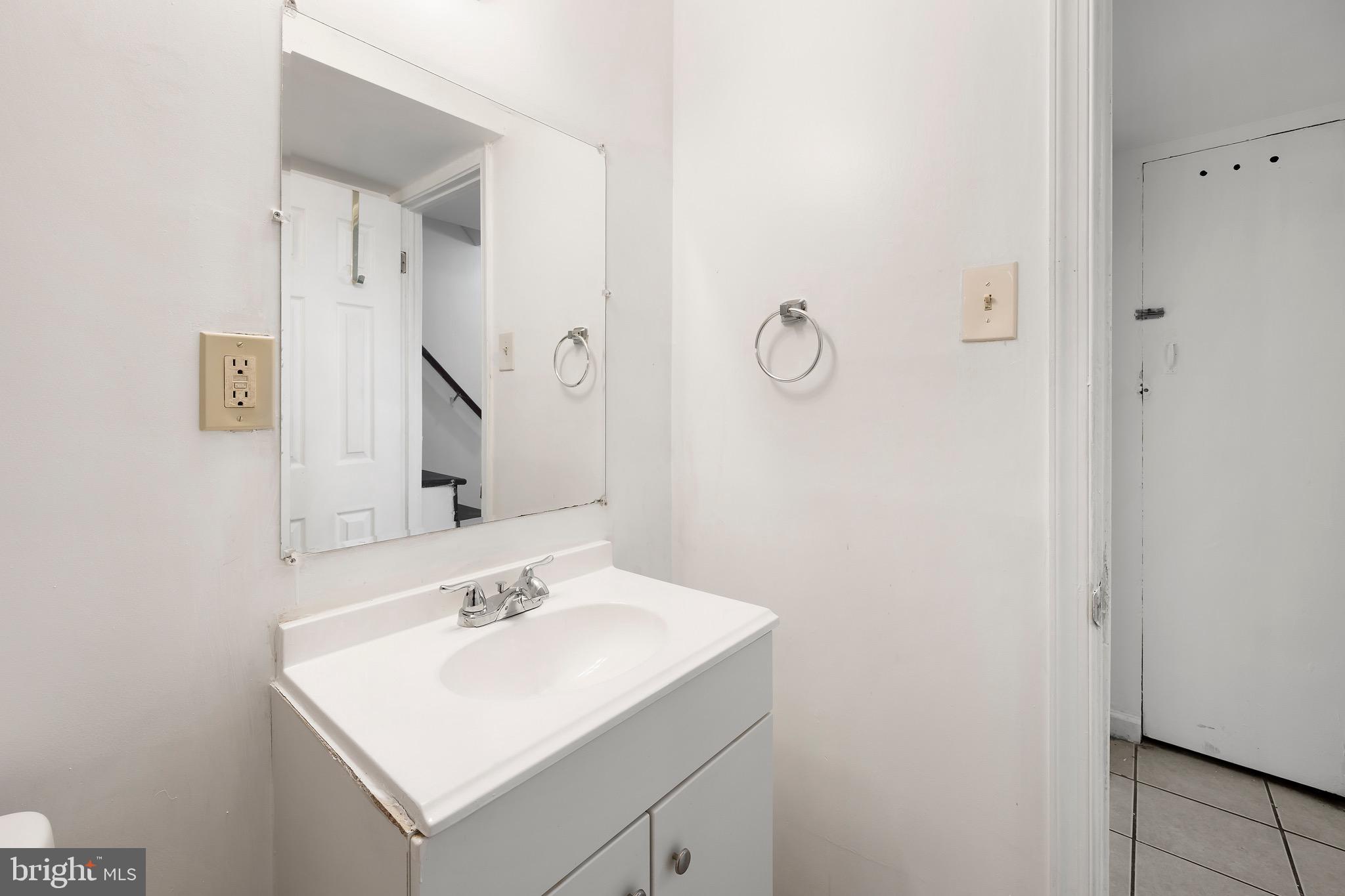 CURTIS BAY - Residential Lease