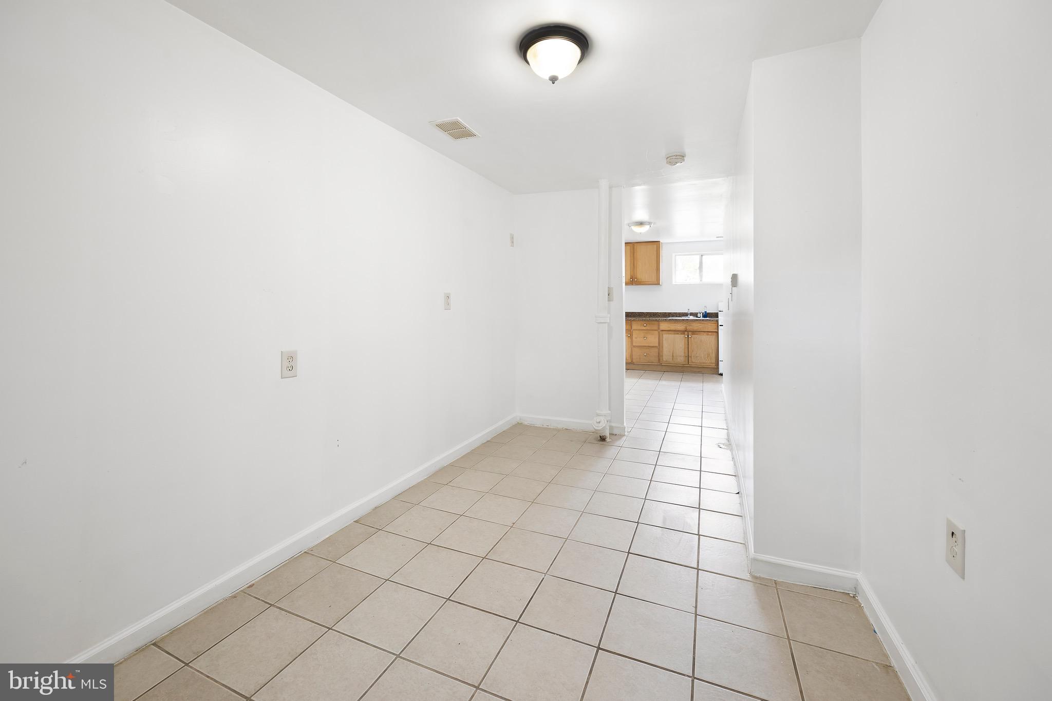 CURTIS BAY - Residential Lease