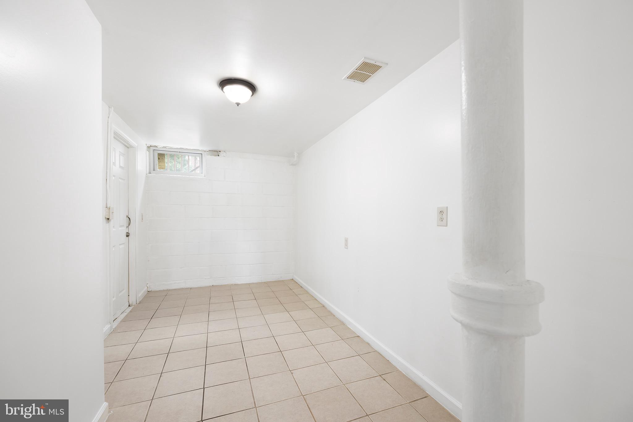 CURTIS BAY - Residential Lease