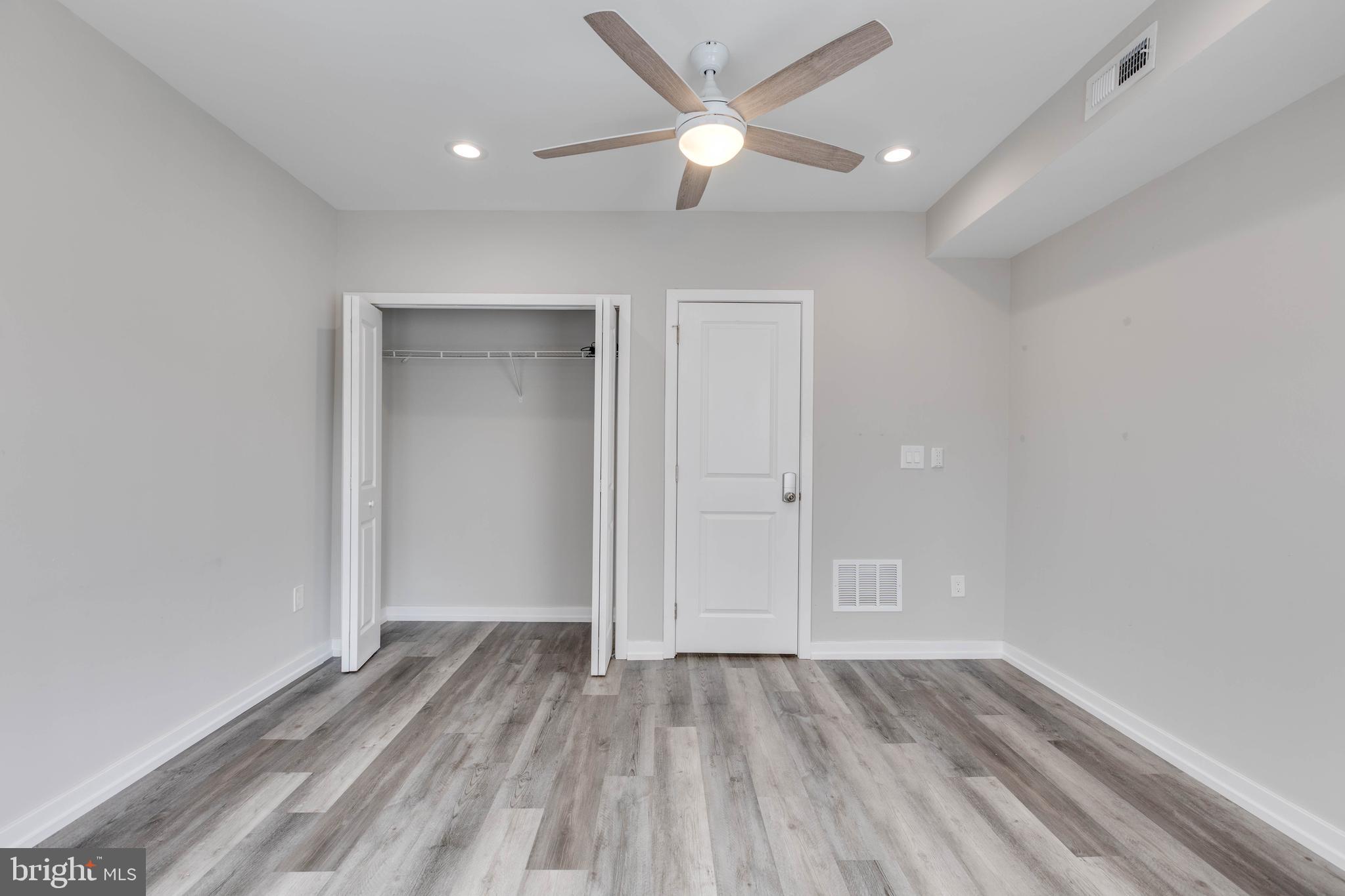 TEMPLE UNIVERSITY - Residential Lease