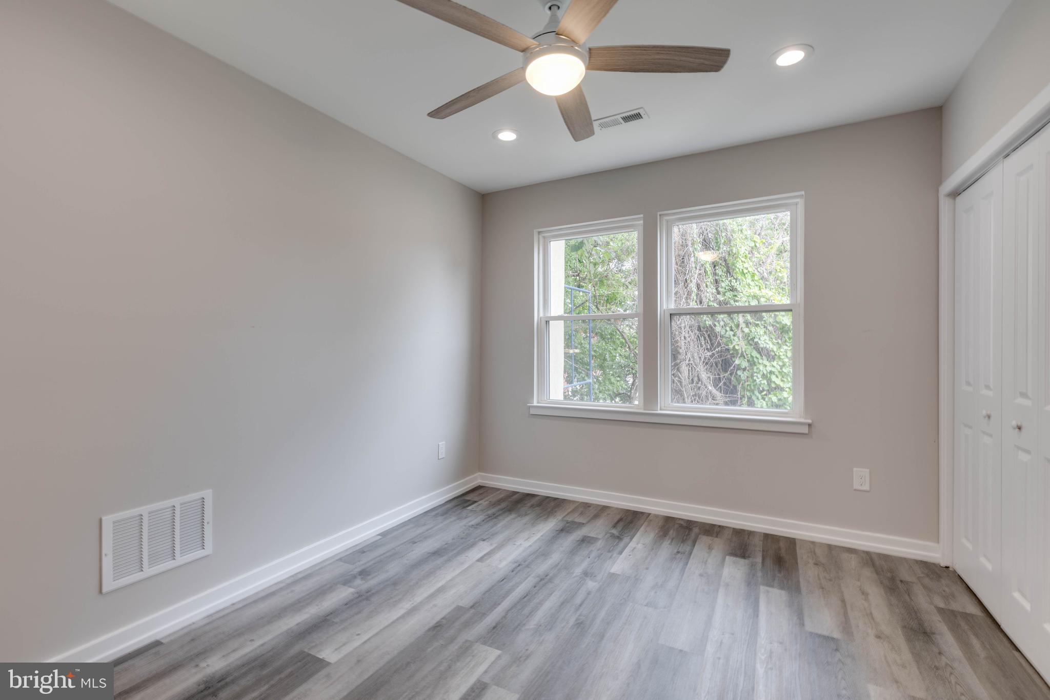 TEMPLE UNIVERSITY - Residential Lease