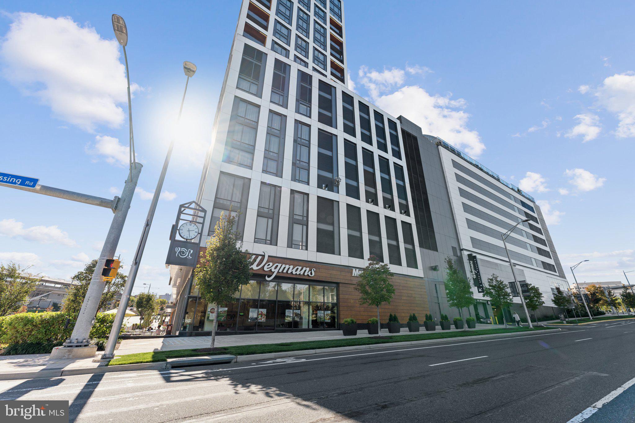 GATES OF MCLEAN - Residential