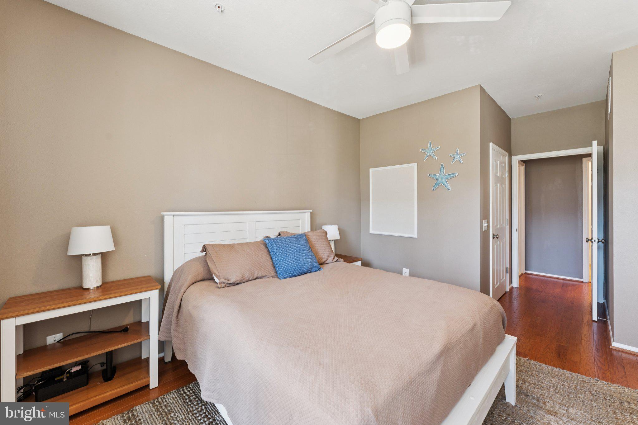 GATES OF MCLEAN - Residential