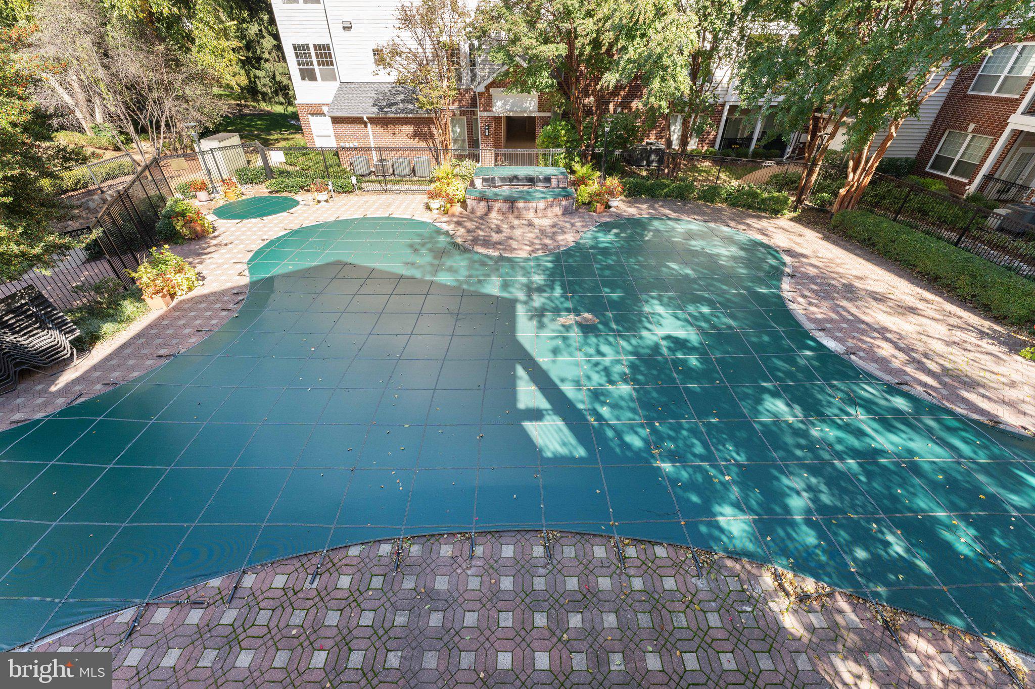 GATES OF MCLEAN - Residential