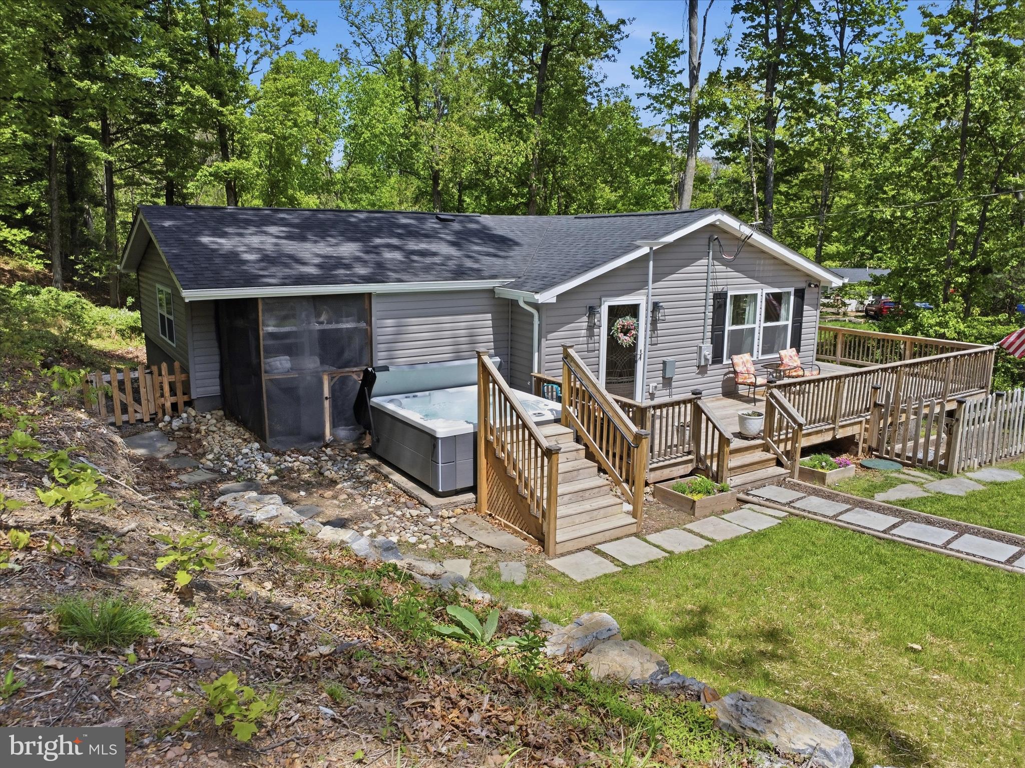 SLEEPY HOLLOW - Residential
