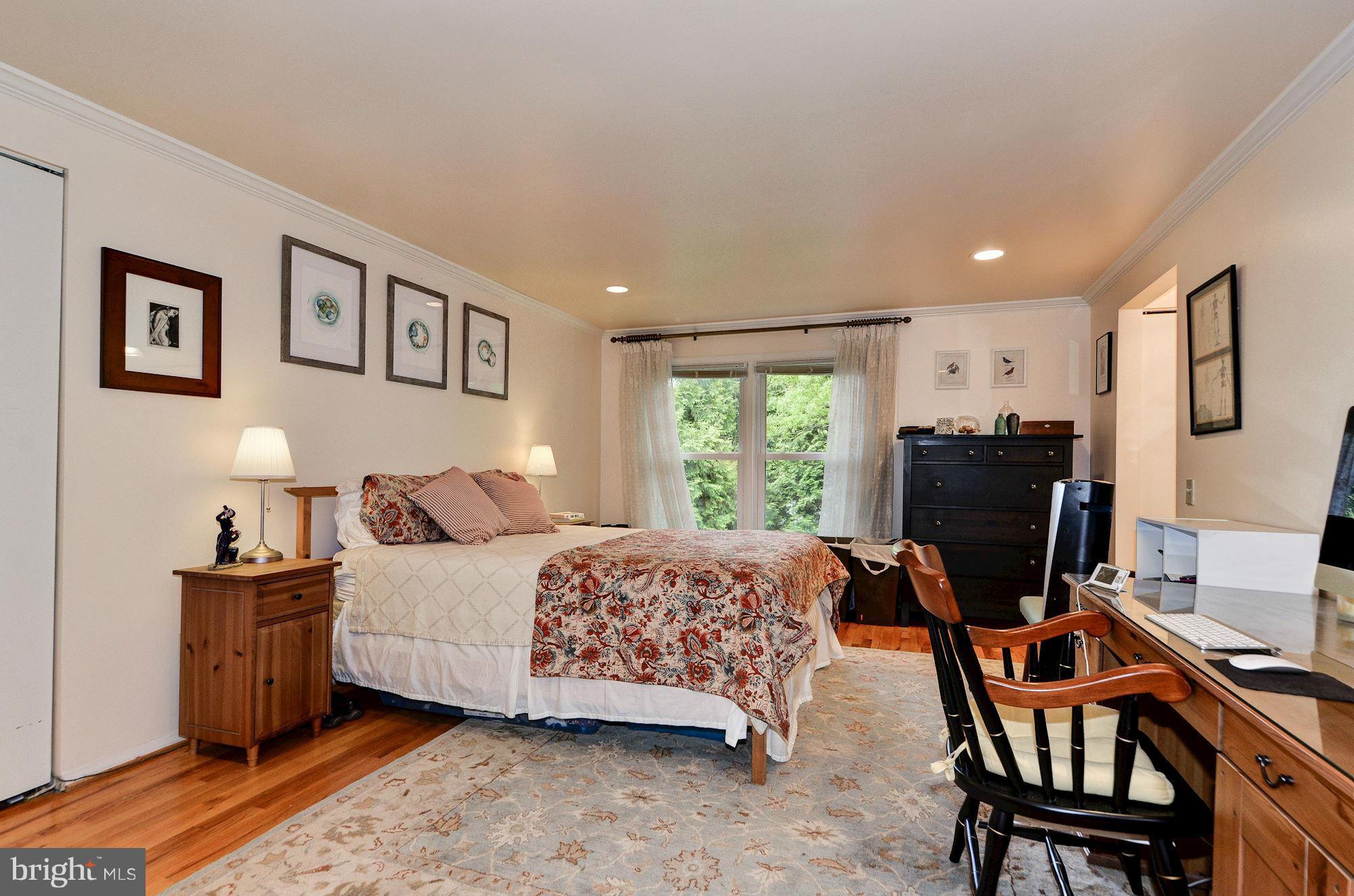 POTOMAC COMMONS - Residential