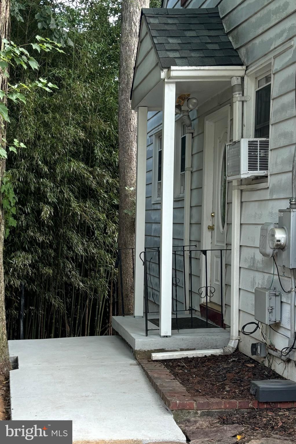 ROCK CREEK PALISADES - Residential Lease