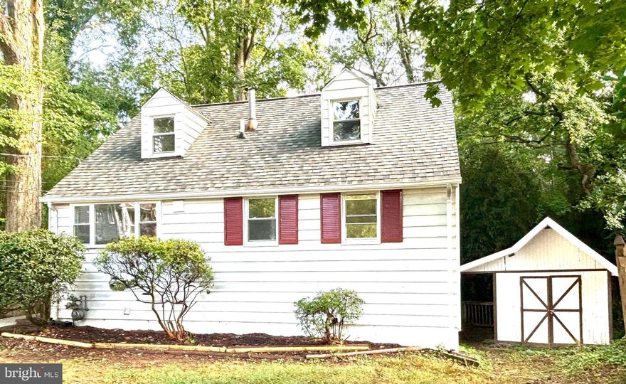 Rare opportunity in Kensington.  Fenced in Yard, Dogs accepted on case by case basis.   Hardwood Floors throughout main level.  4 bedroom, 2 full bath, with Den.  The Den and 1 of the Bedrooms are on the lower level and have a rear entrance & full bath.   The  house is situated at the end of a cul de sac and the tall bamboo in the backyard is accompanied by a 6 foot wooden fence that provides amazing privacy and a relaxing natural vibe (check pictures).  The hobby shed in the back yard even has its own deck!  The Rock Creek Trail is less than a half mile from the front door.   3.5 miles to NIH and Walter Reed, 2.5 miles to the Metro. 

In-house maintenance department is quick to respond/repair.

To Apply:
All tenants 18+ are considered co-applicants. 
Fully completed GCAAR application
Recent paystub or Page 1 of tax return and/or W2
Scanned copy of all applicants' driver's license/government ID
Signed Montgomery County Background Screening Addendum

Once all documents and fully completed application is provided, references will be contacted and then applicants will be emailed a link for screening from myrental or rentspree.

Please text LA with questions.