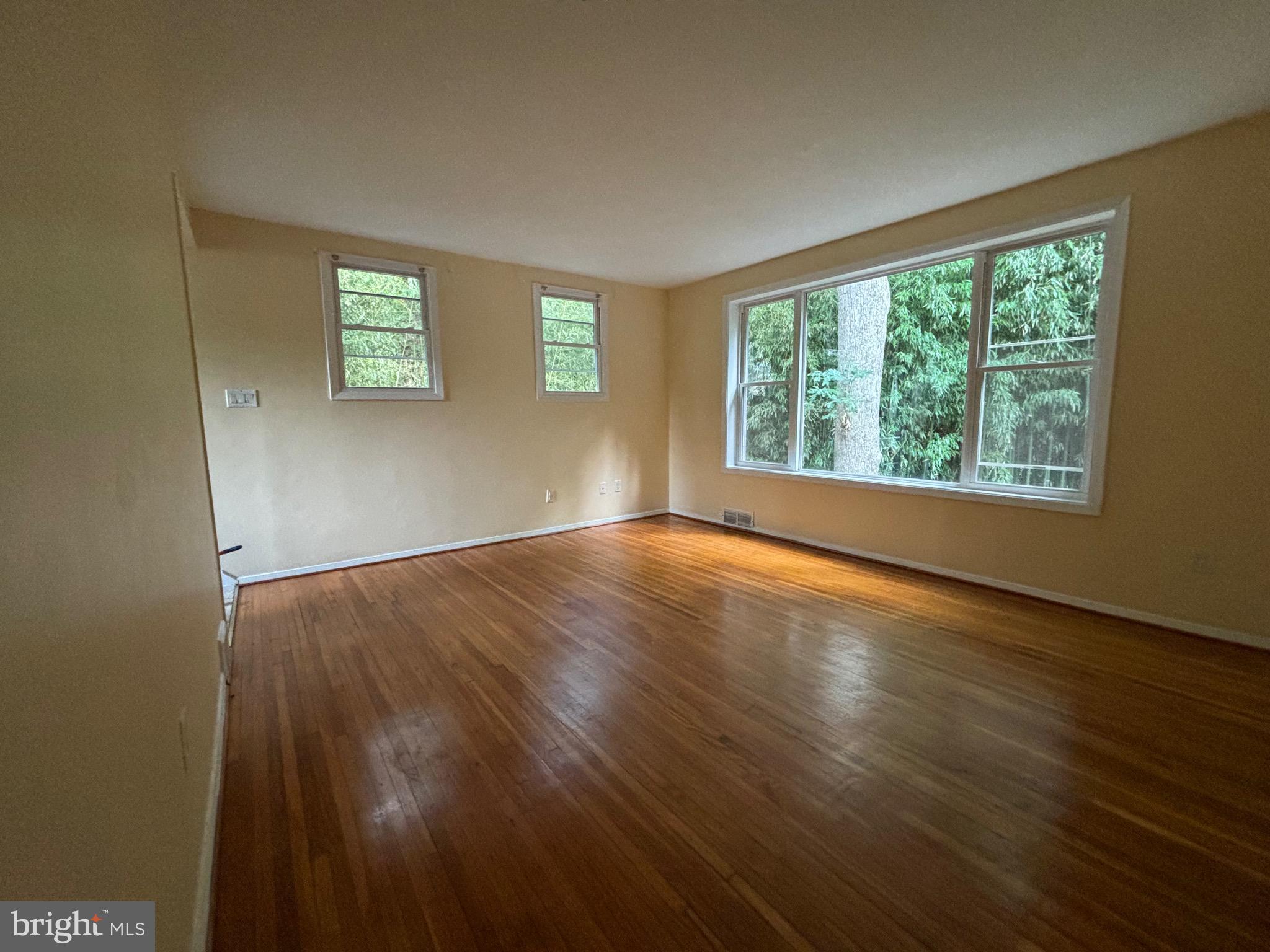 ROCK CREEK PALISADES - Residential Lease