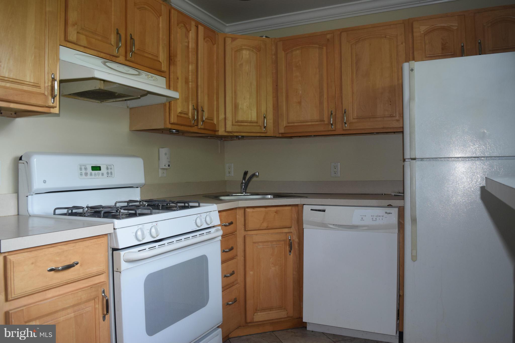 ROCK CREEK PALISADES - Residential Lease