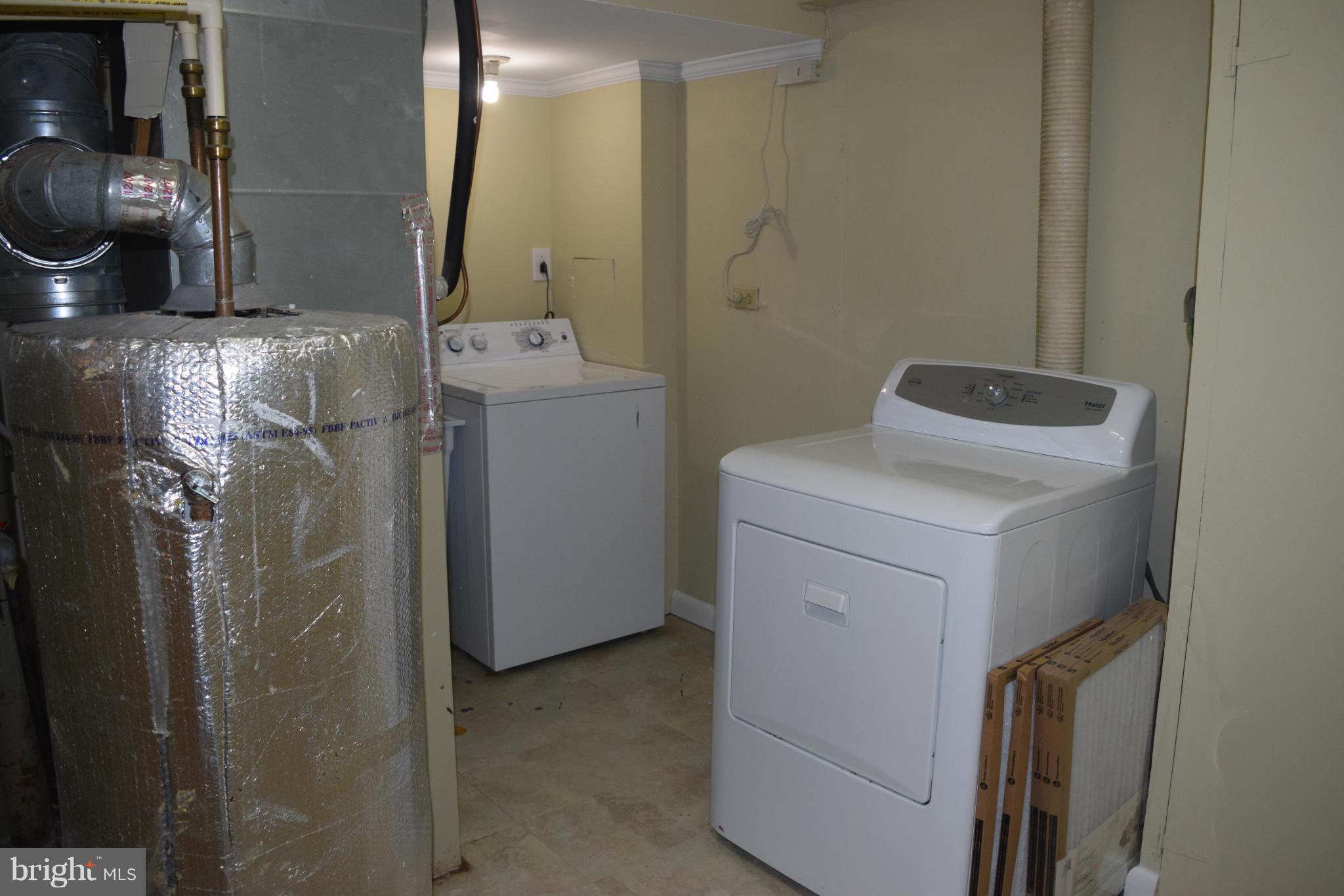 ROCK CREEK PALISADES - Residential Lease