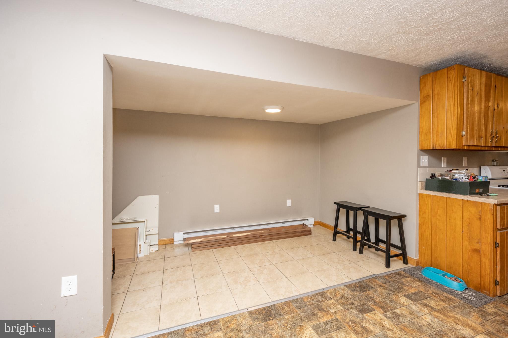 FRIENDSVILLE - Commercial Sale