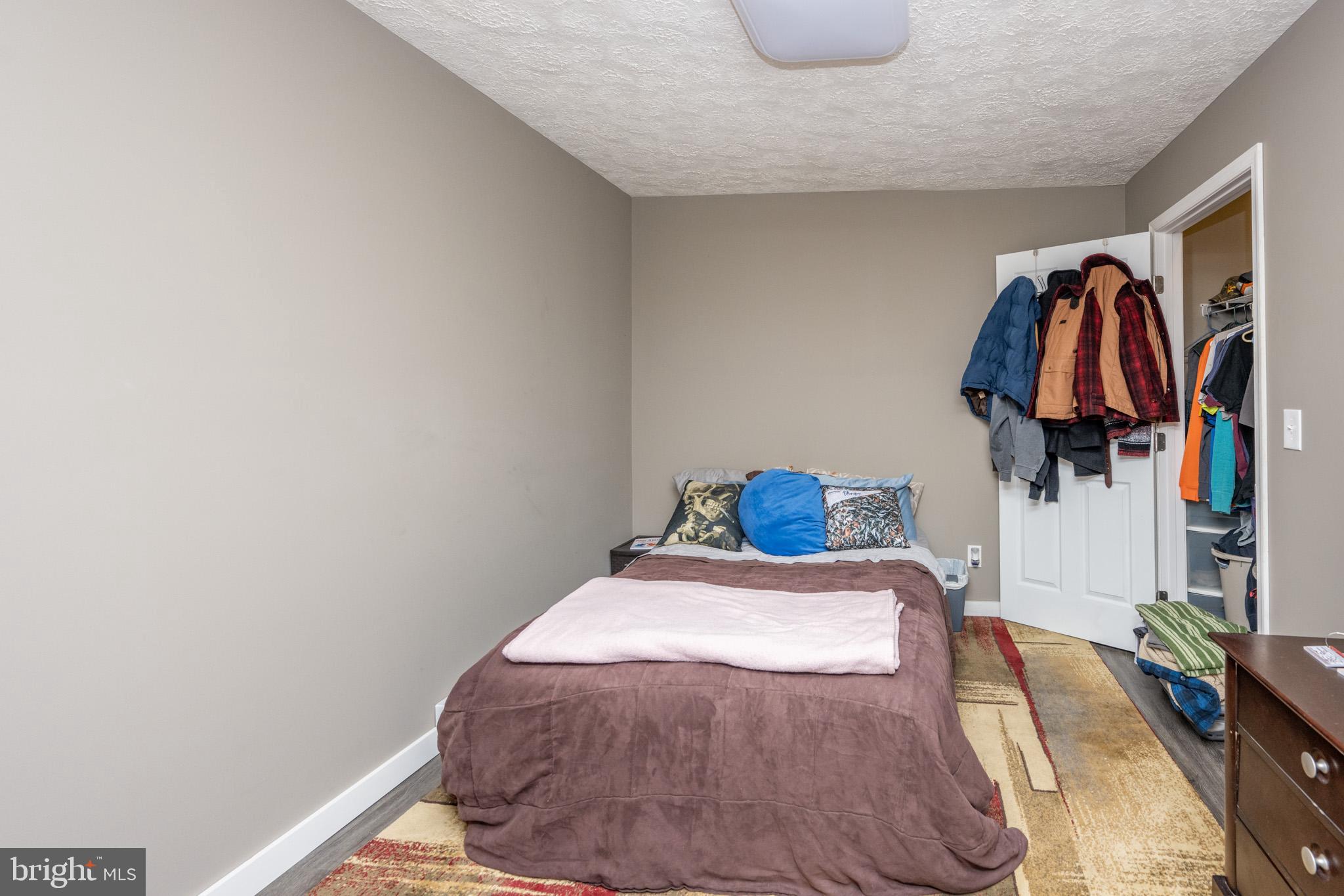 FRIENDSVILLE - Commercial Sale