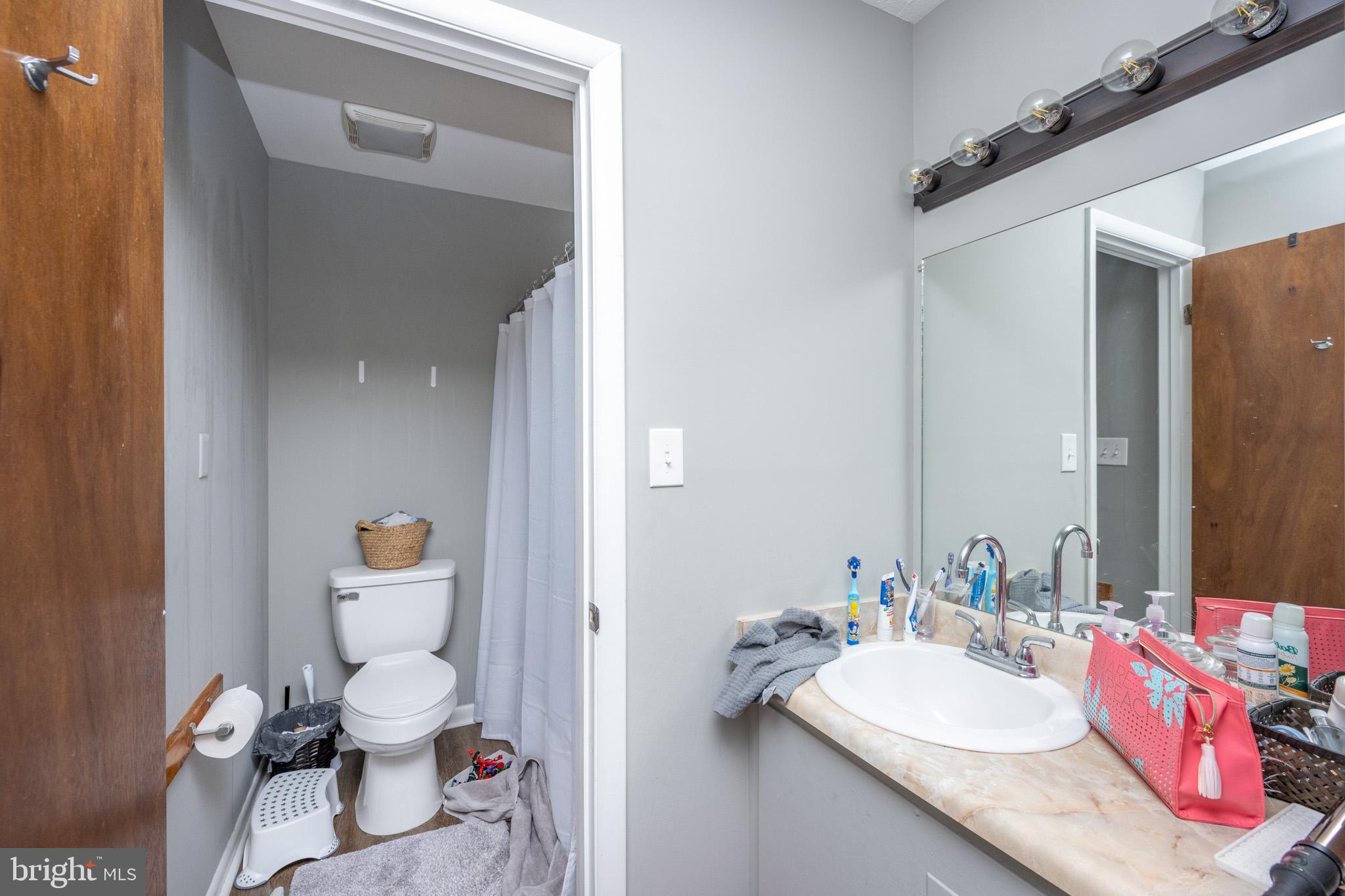 FRIENDSVILLE - Commercial Sale