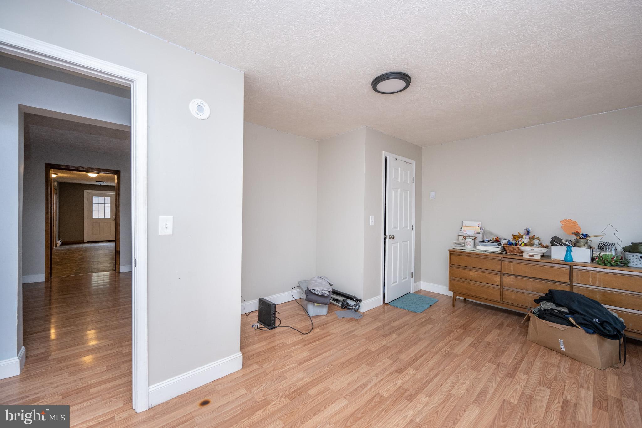 FRIENDSVILLE - Commercial Sale