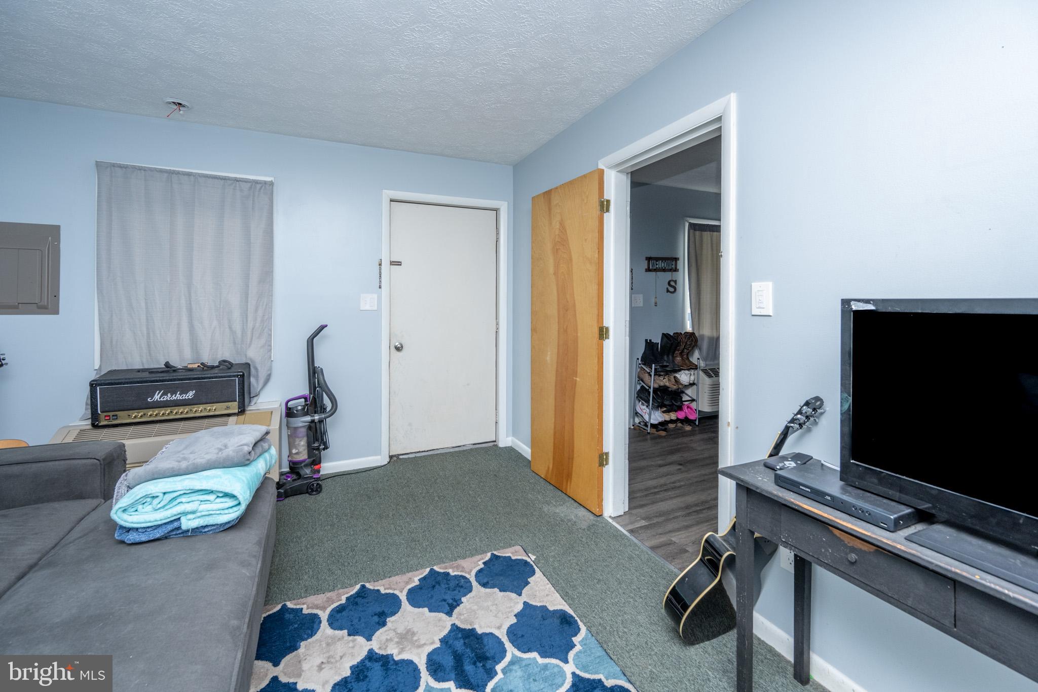 FRIENDSVILLE - Commercial Sale