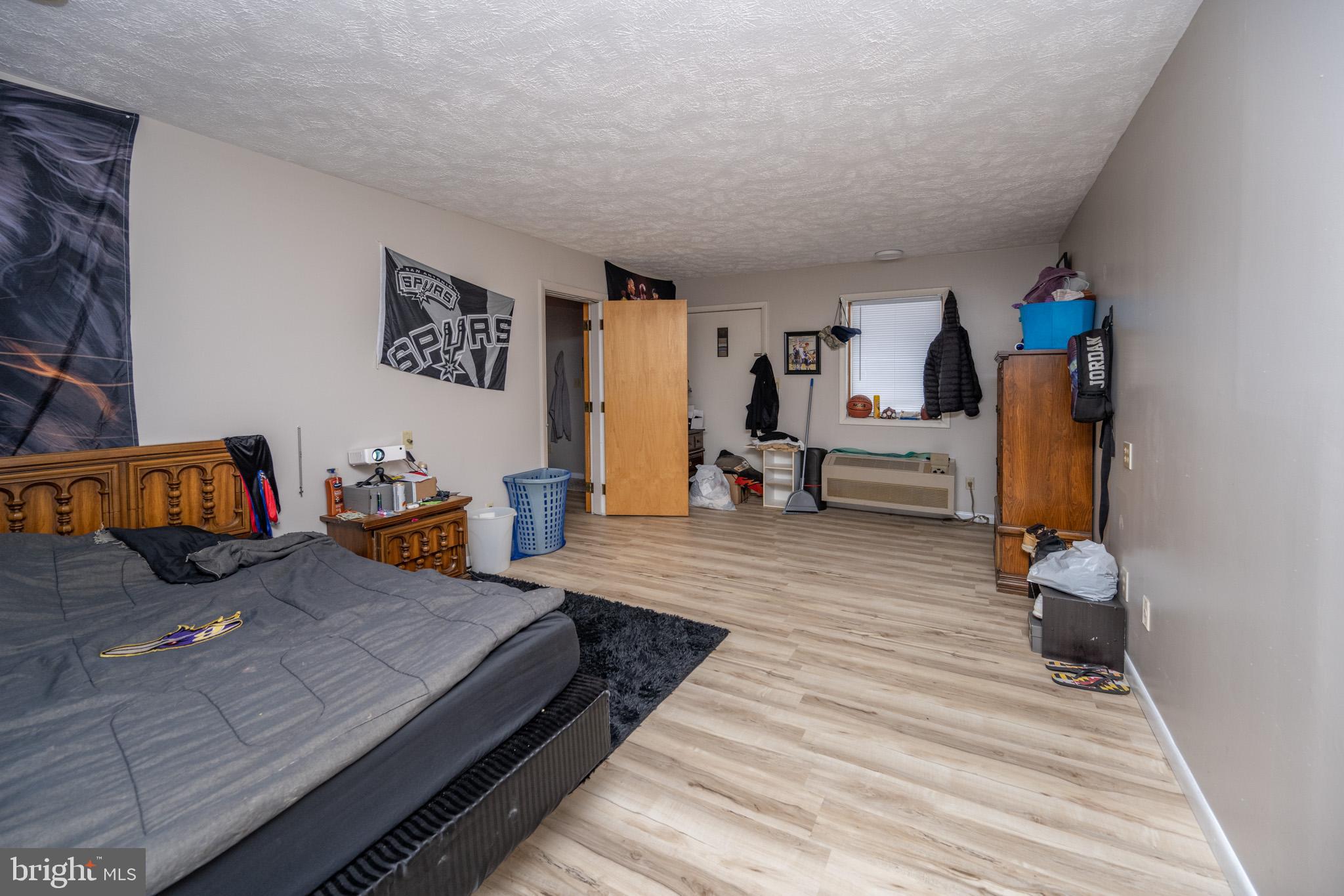 FRIENDSVILLE - Commercial Sale