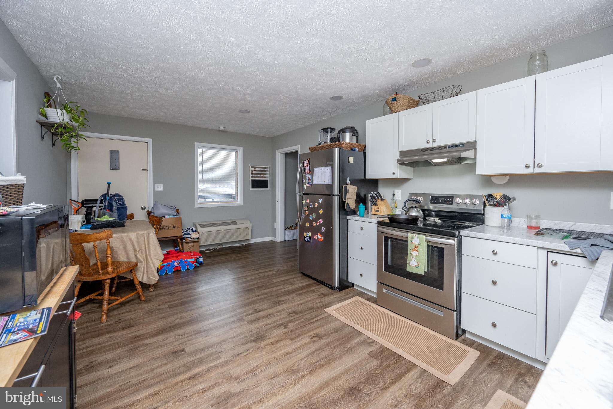 FRIENDSVILLE - Commercial Sale