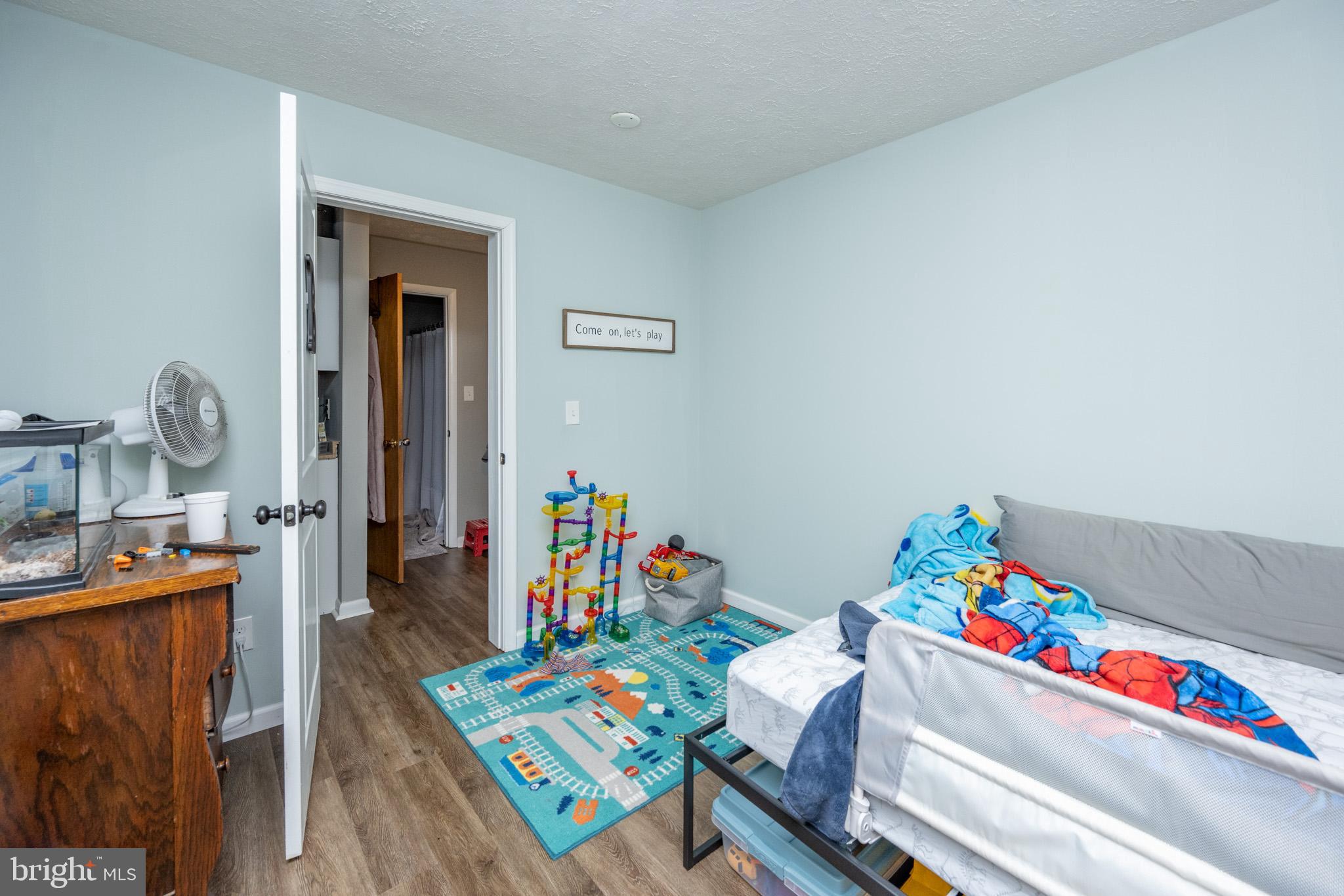 FRIENDSVILLE - Commercial Sale