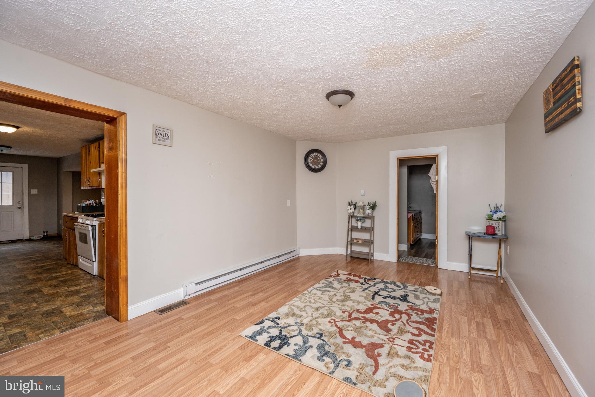 FRIENDSVILLE - Commercial Sale