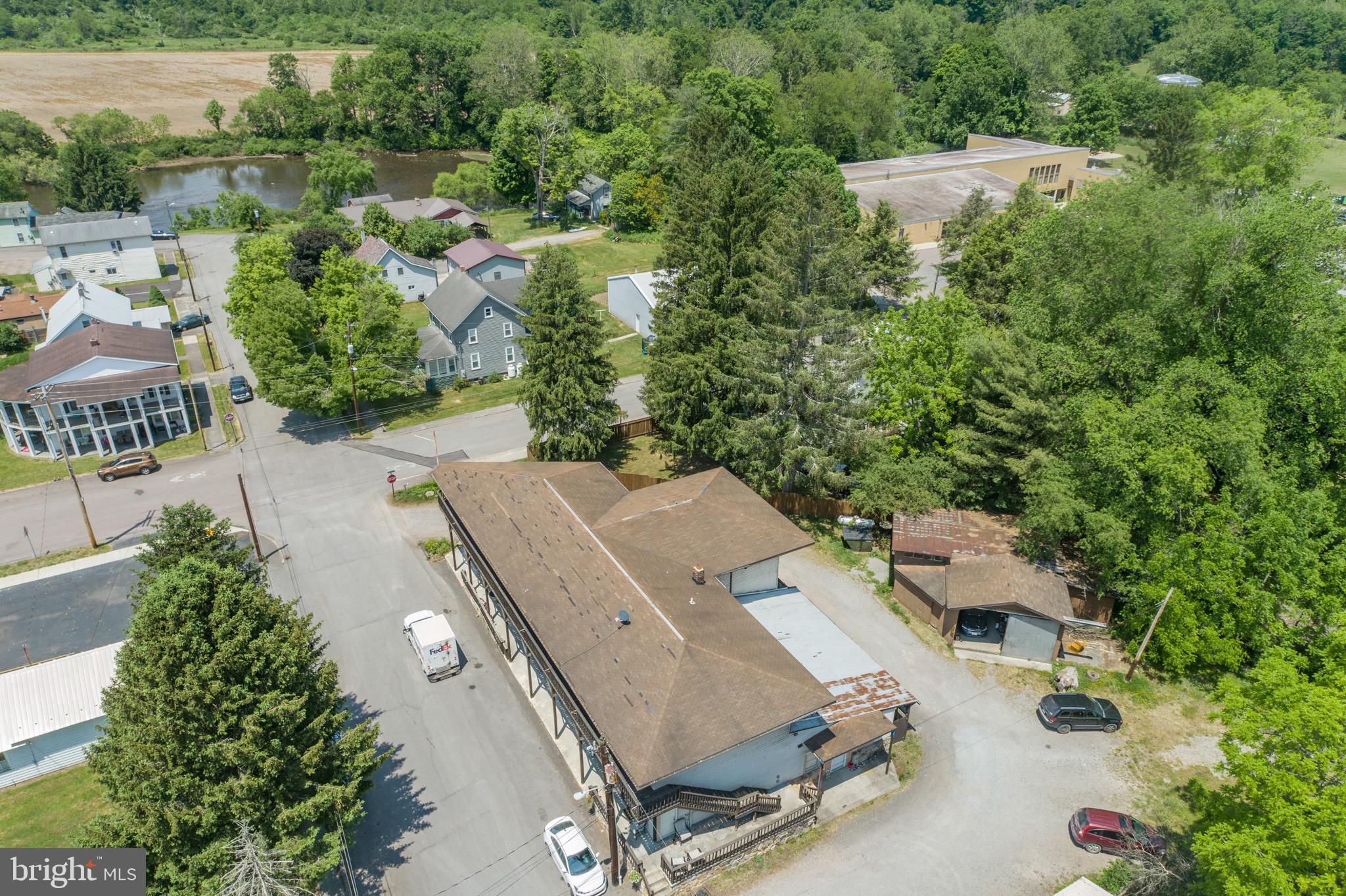 FRIENDSVILLE - Commercial Sale