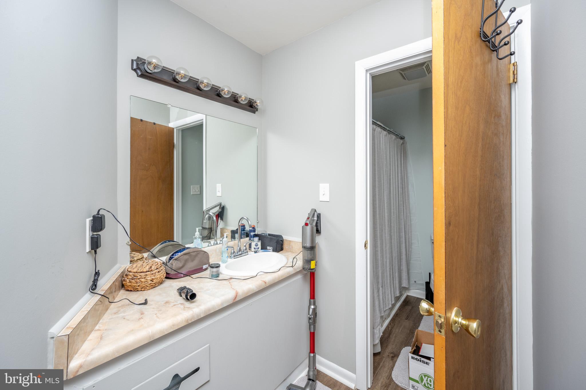 FRIENDSVILLE - Commercial Sale